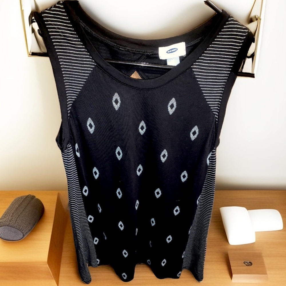 Old Navy Women’s Wide Strap Open Back Tank Top Size X S